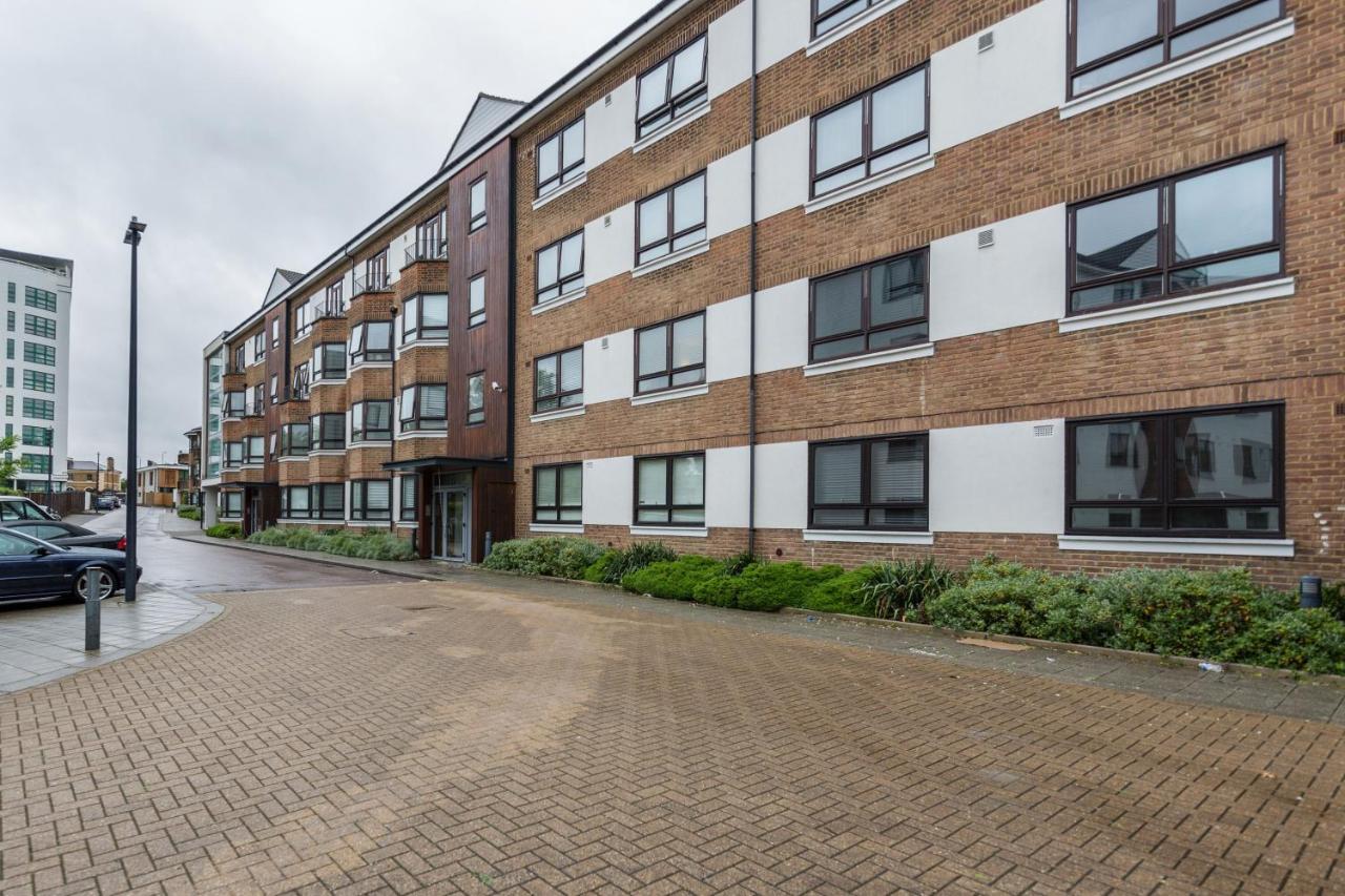 Roomspace Serviced Apartments - Kew Bridge Court Londen Buitenkant foto